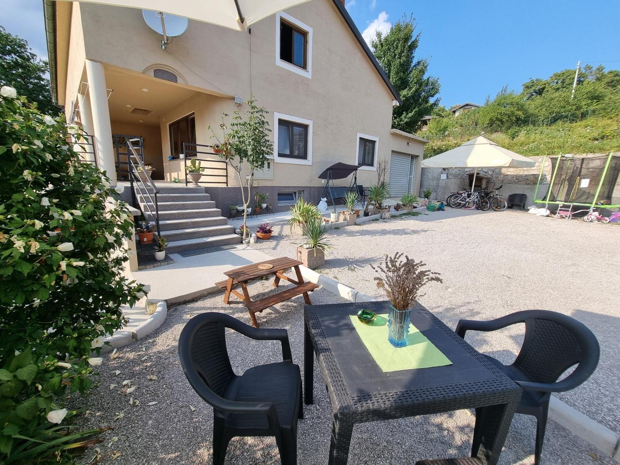 Haus Natura Jurdani Esterno foto